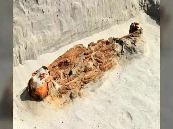 کشف گورهای عجیب 2300ساله