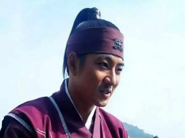 عکس| سفر در زمان؛ بازیگر نقش «جومونگ» در جشن تولد 41 سالگی؛ اش؛ سال 1392