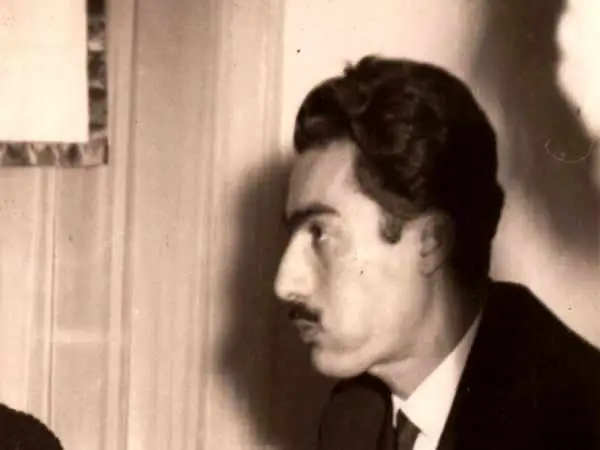 عکس| سفر در زمان؛ سه عضو جمعیت احمقان ایران در حال صرف ناهار؛ سال 1335