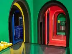 تصاویر؛ معماری داخلی فودبوتیک ایرانی در اهواز