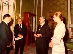 سفر در زمان؛ یادداشت های علم، دوشنبه 29 آبان 1351: حسین نصر رئیس جدید دانشگاه آریامهر را معرفی کردم