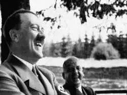 عکس| سفر در زمان؛ «آدولف هیتلر» سوار بر یک کشتی جنگی در نروژ