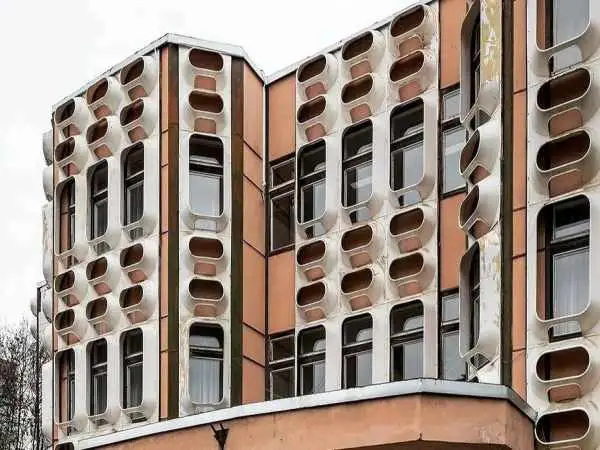 تصاویر؛ شاهکار معماری مدرن؛ دانشگاه فنی مجارستان با معماری منحصربه فرد 