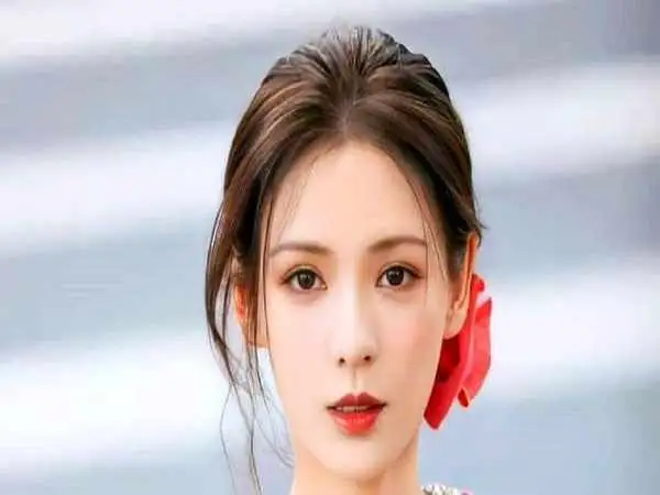 تصاویر؛ عکس های شخصی، زندگی خصوصی و بیوگرافی ژانگ یوشی 