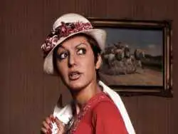 عکس| سفر در زمان؛ چهره «گوگوش» بعد 50 سال در 75 سالگی