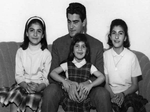 خانم ژاکلین! اون پرنده خود شما بودی که از همه بریدی