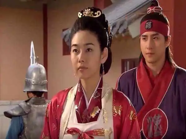 عکس| سفر در زمان؛ «بانو سولان» سریال جومونگ در 47 سالگی؛ سال 1403