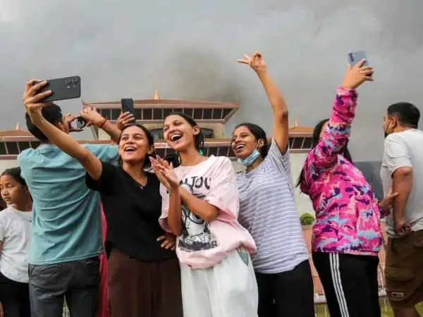 تحولات نپال؛ دهه هشتادی ها یک حکومت را سرنگون کردند!