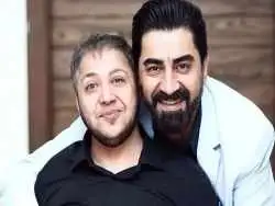 عکس| سفر به تاریخ؛ عکس یادگاری «مازیار (شهره) لرستانی» با «ناریه و عمره» در پشت صحنه «مختارنامه»