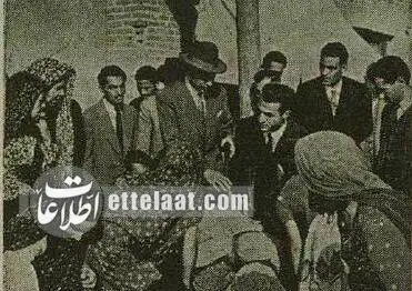 سفر به تهران قدیم| عکس و گزارش بامیه خوردن اسدالله علم در جوادیه!