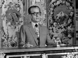 عکس| سفر در زمان؛ دیدار «ملک حسن دوم، پادشاه مراکش و محمدرضا پهلوی»؛ سال 47