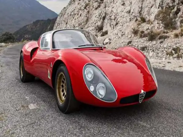 تصاویر| آلفارومئو 33 استراداله؛ یکی از زیباترین خودروهای تاریخ