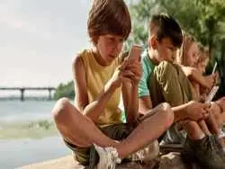 با چالش های تربیت نسل آلفا آشنا شوید؛ سخت تر از نسل زد!