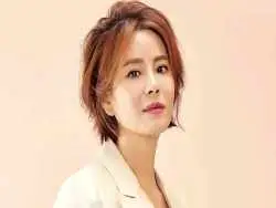 عکس| سفر زمان؛ «مادر تسو» (سریال جومونگ) در 58 سالگی در کنار دخترانش