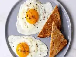 آیا مصرف روزانۀ تخم مرغ برای سلامتی مضر است؟