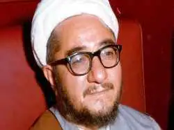 عکس| سفر در زمان؛ «محمدصادق خلخالی» در لباس سپاه و در جبهه؛ دهه 60