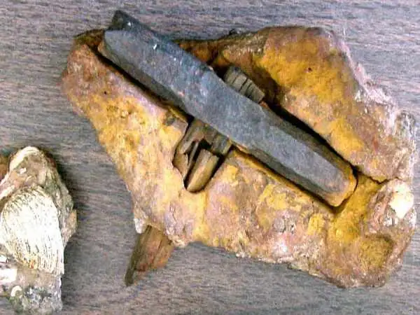 رازآمیزترین اکتشافات باستان شناسی؛ از «باتری بغداد» تا «چکش لندن»