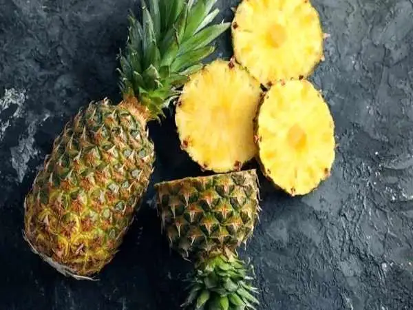 چه کسانی نباید آناناس بخورند؟