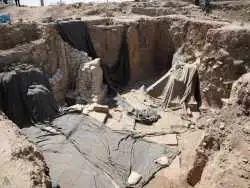 باستان شناسان می گویند بزرگترین «گاو بالدار» تمدن آشور را کشف کرده اند