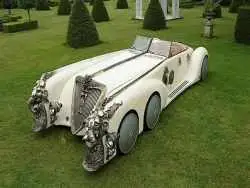 تصاویر| خودروی افسانه ای «کاپیتان نِمو»؛ ناتیلوس با شاسی لندرور و تزئینات هندی