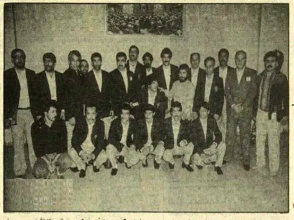 تصاویر؛ سفر در زمان؛ کشتی گیر ایرانی هنگام پخش سرود آمریکا از روی سکو پایین آمد