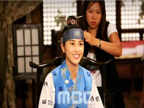 عکس| سفر به تاریخ؛ «سوسانو» و شوهر اولش «اوته» در اتاق استراحت سریال «جومونگ»