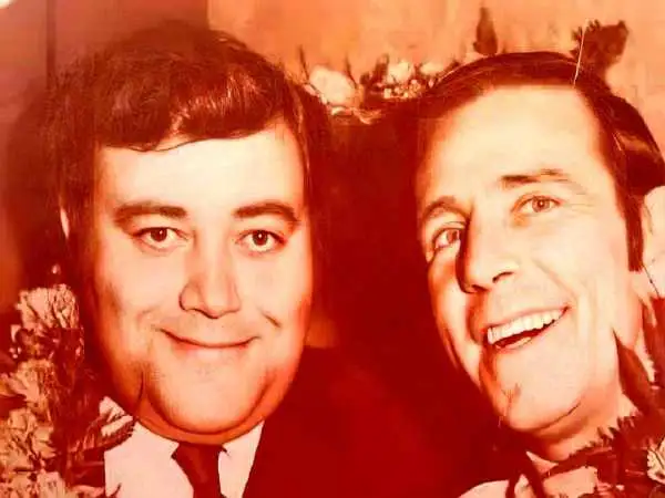 عکس| سفر در زمان؛ «همایون» در پیری و در کنار «ناصر ملک مطیعی»؛ دهه 90