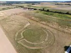 معمای دایره های مرموز 8000 ساله!