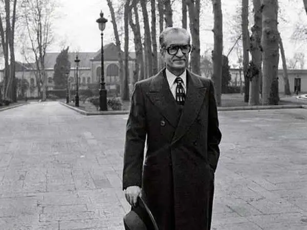 عکس؛ سفر در زمان؛ مراسم جشن تولد پنجاه و هفت سالگی محمدرضا پهلوی در کاخ نیاوران