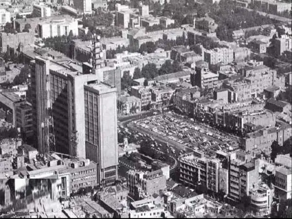 عکس؛ سفر در زمان؛ راه حل ترافیک تهران از زبان شهرداری که اعدام شد!