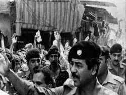 عکس| سفر در زمان؛ استقبال «ملک حسین پادشاه اردن» از «صدام» در امان؛ سال 1368