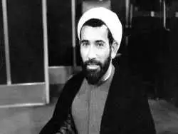 عکس| سفر در زمان؛ «محمدجواد باهنر» در مراسم ازدواج دختر «آیت الله طالقانی»؛ سال 1350