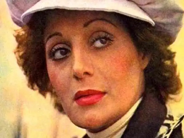 عکس| سفر در زمان؛ «رامش (آذر محبی) به همراه خواهرزاده اش سمیرا؛ دهه 50