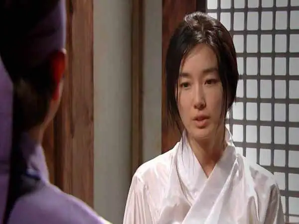 عکس| سفر در زمان؛ چهره «مادر جومونگ» در لباس ارتش کره جنوبی در 50 سالگی