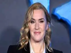 عکس؛ سفر در زمان؛ رز فیلم تایتانیک در مراسم اهدای جوایز امپایر در لندن؛ سال 1377