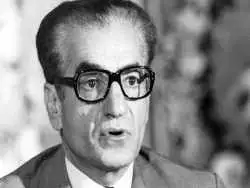 عکس| سفر در زمان؛ «محمدرضا پهلوی» و همسر سوم اش در یک جشنواره در تهران؛ سال 1348