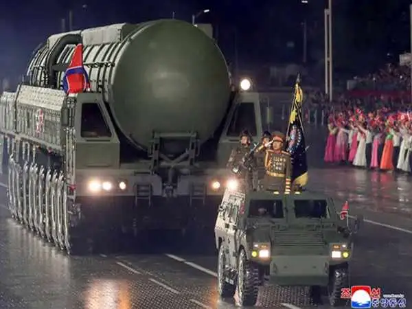 رونمایی از مخوف ترین موشک برای حمله اتمی به آمریکا 