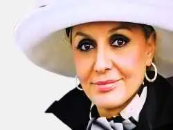 عکس| سفر در زمان؛ «گوگوش و پسرش» در زمین تنیس در تهران؛ سال 54