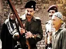 عکس| سفر در زمان؛ «قصی و عدی صدام حسین» با کت و شلوار رسمی و در کنار پدرشان؛ دهه 70