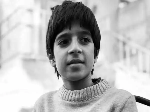 عکس| سفر در زمان؛ «امیر» سریال بچه مهندس 4 در کنار سیدجواد هاشمی در 10 سالگی؛ سال 96