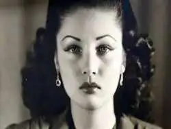 عکس| سفر در زمان؛ «اشرف پهلوی» در کنار «فوزیه فواد» در تبریز؛ سال 1320