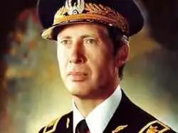 عکس| سفر در زمان؛ «نادر جهانبانی» معاون فرماندهی نیروی هوایی در 21 سالگی؛ سال 1328 