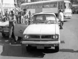 عکس؛ سفر در زمان؛ عکس تاکسی های تهران وقتی 2 مسافر جلو می نشستند!