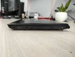 حفره کوچک و مرموز کنار لپ تاپ چیست؟