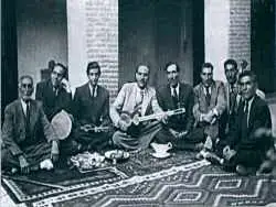 عکس| سفر به ایران قدیم؛ کنسرت های 80 سال پیش: قمر در نادری، ادیب در لاله زار!