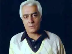 عکس| سفر در زمان؛ «فردین» در حال تمرین با «تختی» در سالن کشتی؛ دهه 30