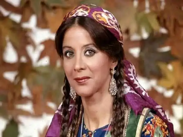 عکس| سفر در زمان؛ چهره «فرزانه تاییدی» بازیگر مشهور قبل انقلاب در دهه 50