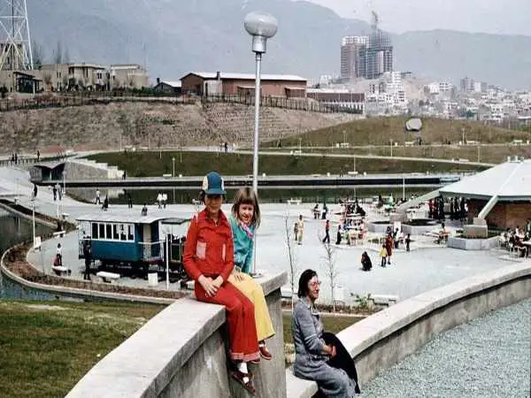 عکس؛ سفر در زمان؛ عکس 50سال قبل پارک ملت را ببینید!