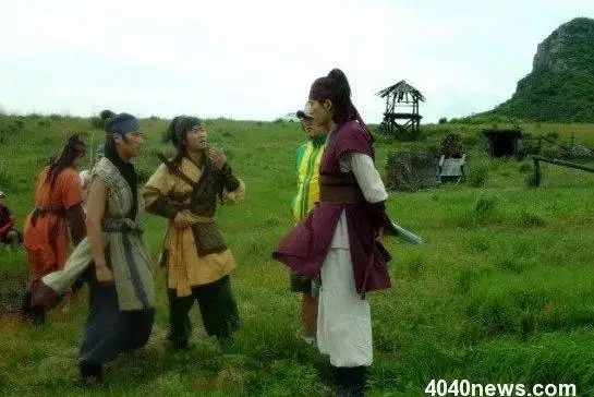 عکس| سفر به تاریخ؛ عکس یادگاری همۀ یاران جومونگ در کنار هم در پشت صحنه «سریال جومونگ»