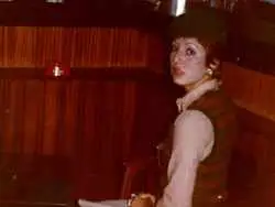 عکس| سفر در زمان؛ «گوگوش» با لباس هندی در 9 سالگی؛ سال 1338